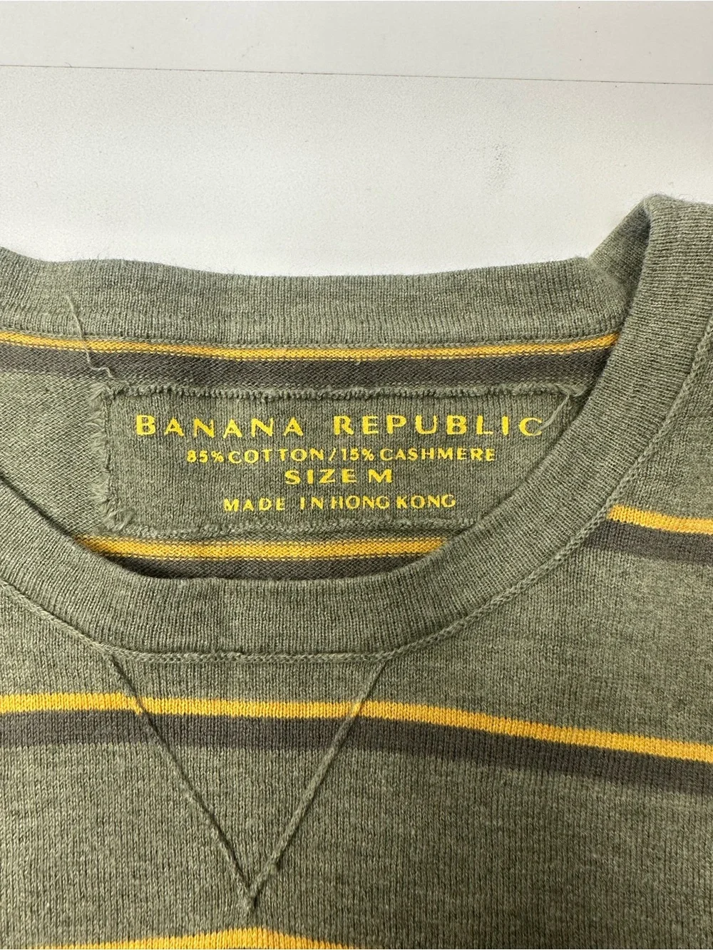 Vintage Banana Republic Men’s Olive Green Long-Sleeve Stripe Crewneck Size M
